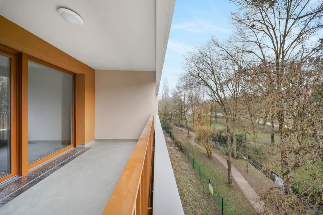 Villers-les-Nancy — Au cœur de Villers-lès-Nancy, cette nouvelle résidence s’intègre harmonieusement dans un parc boisé ... — Miniature 5