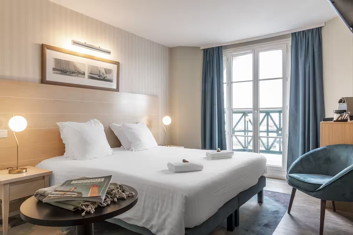 Trouville sur Mer — Au cœur de Trouville-sur-Mer, à seulement deux heures de la capitale, cette résidence entièrement ré... — Miniature 7