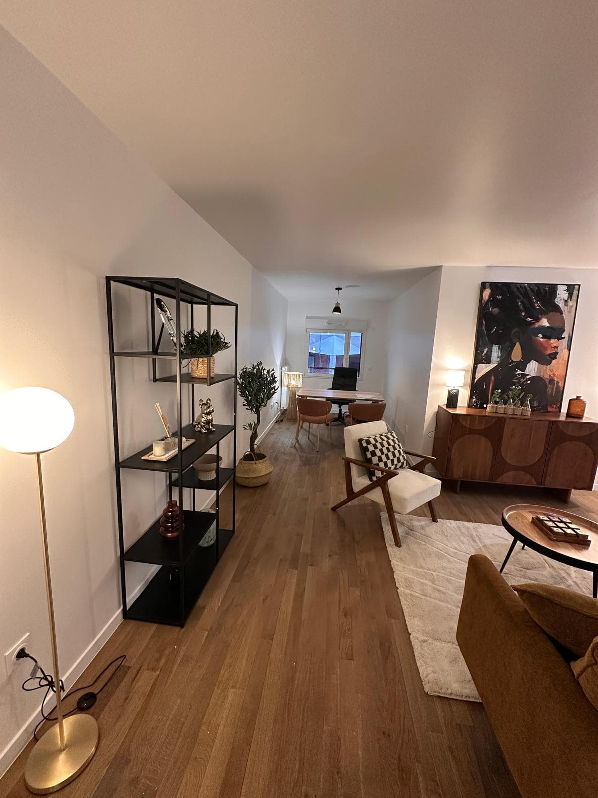 Paris — Située au cœur du 13ème arrondissement de Paris, cette résidence propose les derniers appartements d... — Miniature 13