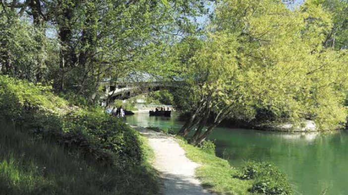 Champigny-sur-Marne — À seulement 12 kilomètres à l’est du centre de Paris, Champigny-sur-Marne se distingue par son cadre... — Miniature 10