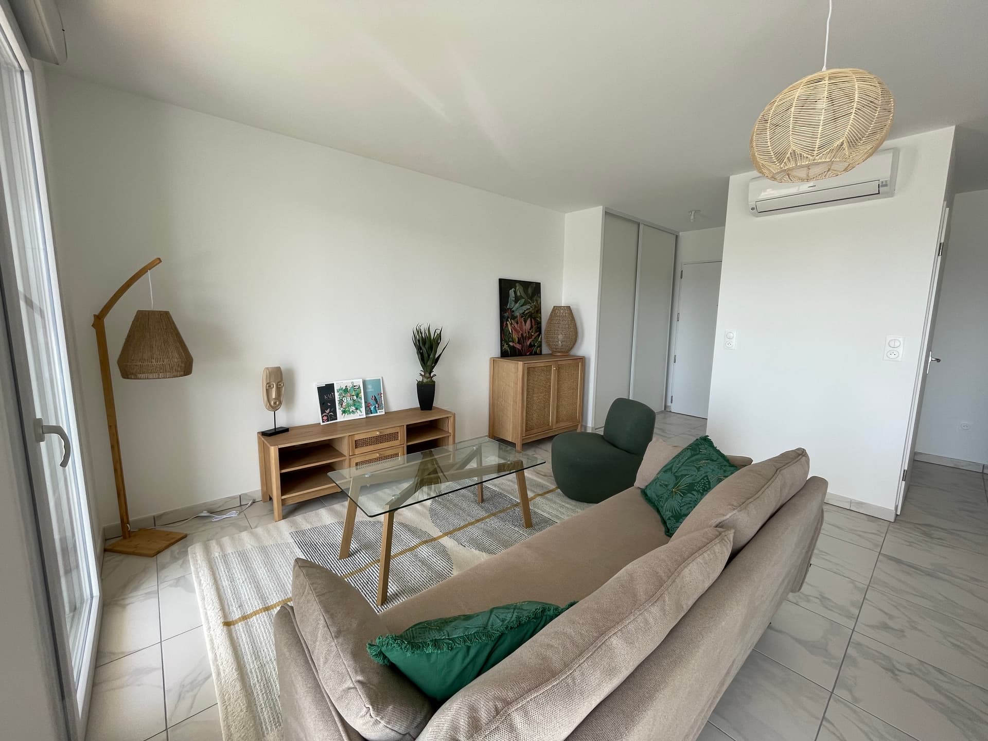 Auzeville Tolosane — Située à Auzeville-Tolosane, au cœur de l’Occitanie, cette résidence s’intègre parfaitement dans un ... — Miniature 5