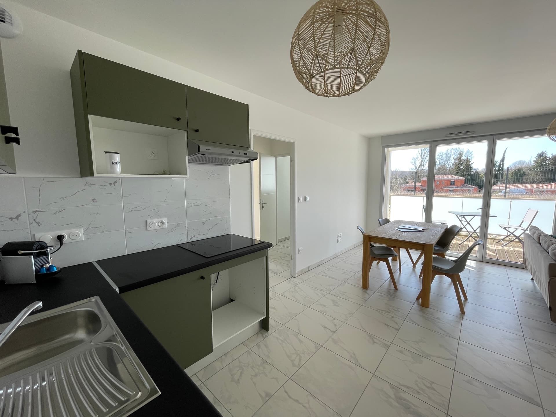 Auzeville Tolosane — Située à Auzeville-Tolosane, au cœur de l’Occitanie, cette résidence s’intègre parfaitement dans un ... — Miniature 8