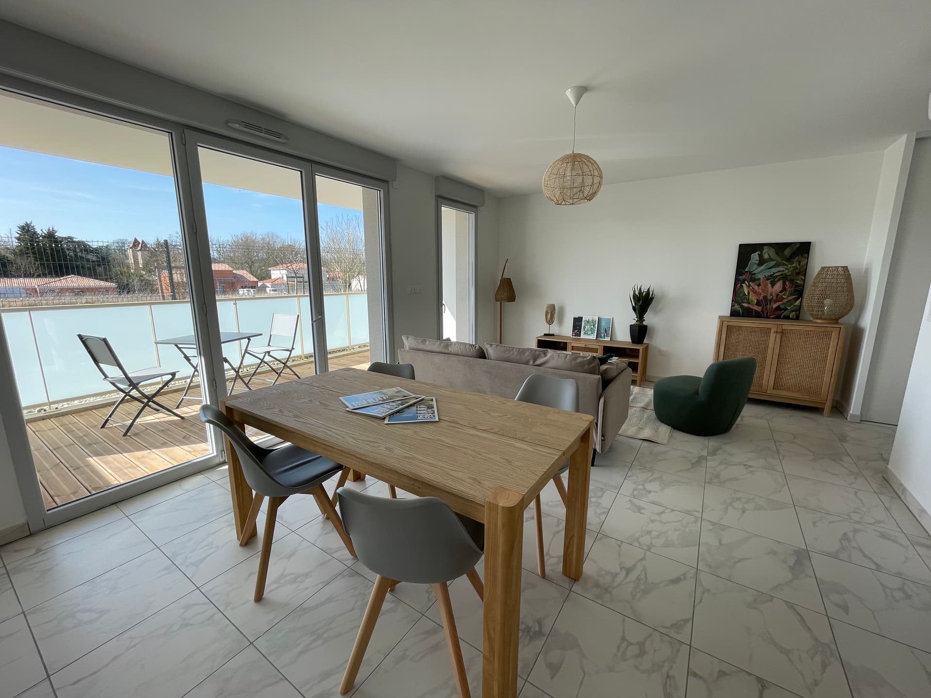 Auzeville Tolosane — Située à Auzeville-Tolosane, au cœur de l’Occitanie, cette résidence s’intègre parfaitement dans un ... — Miniature 9