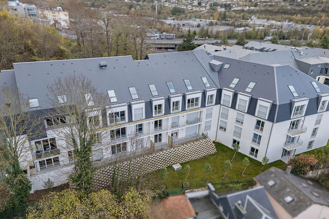 Rouen — Située au cœur de Rouen, cette résidence se distingue par une architecture contemporaine, alliant un... — Miniature 3