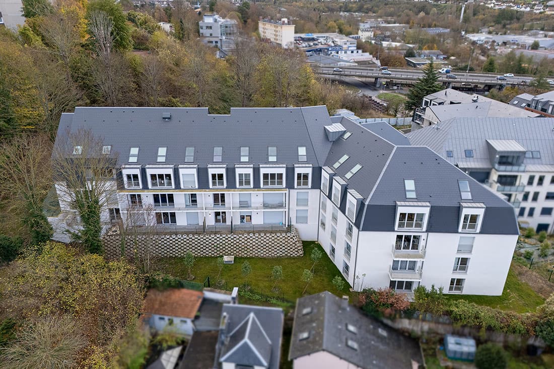 Rouen — Située au cœur de Rouen, cette résidence se distingue par une architecture contemporaine, alliant un... — Miniature 4
