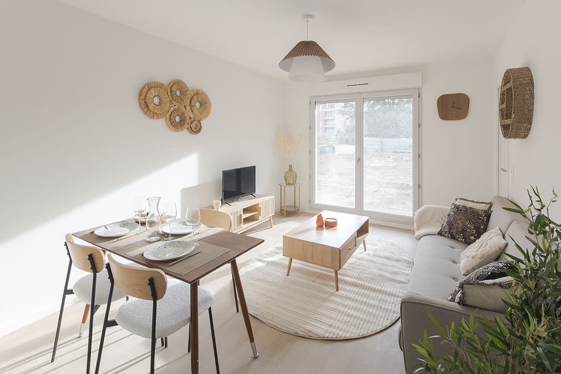 Clermont — Située dans un environnement urbain recherché, cette résidence se distingue par son architecture con... — Miniature 2