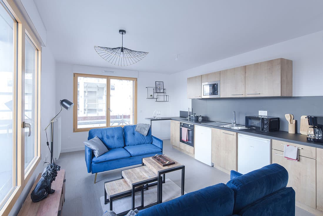 Rouen — Au cœur de la ville, ce spacieux appartement situé au septième et dernier étage d’une résidence de s... — Miniature 8