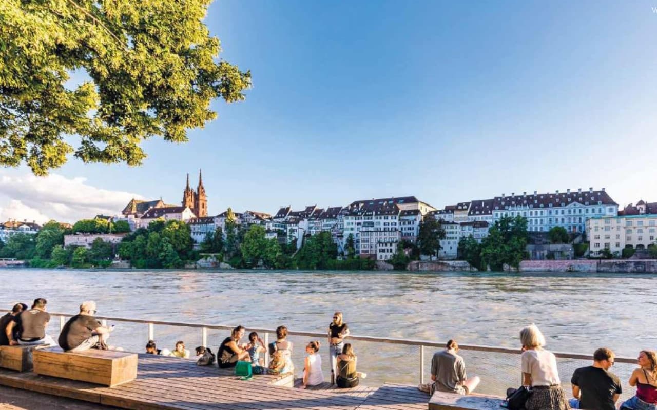 St Louis — Située à seulement 750 mètres de la frontière suisse et allemande, cette résidence bénéficie d’un em... — Miniature 4