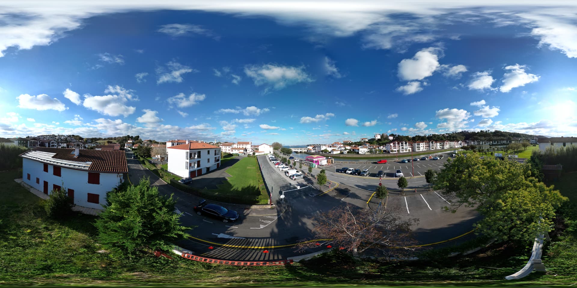 Urrugne — Située au cœur d’un environnement paisible, cette nouvelle résidence propose des appartements conçus... — Miniature 7