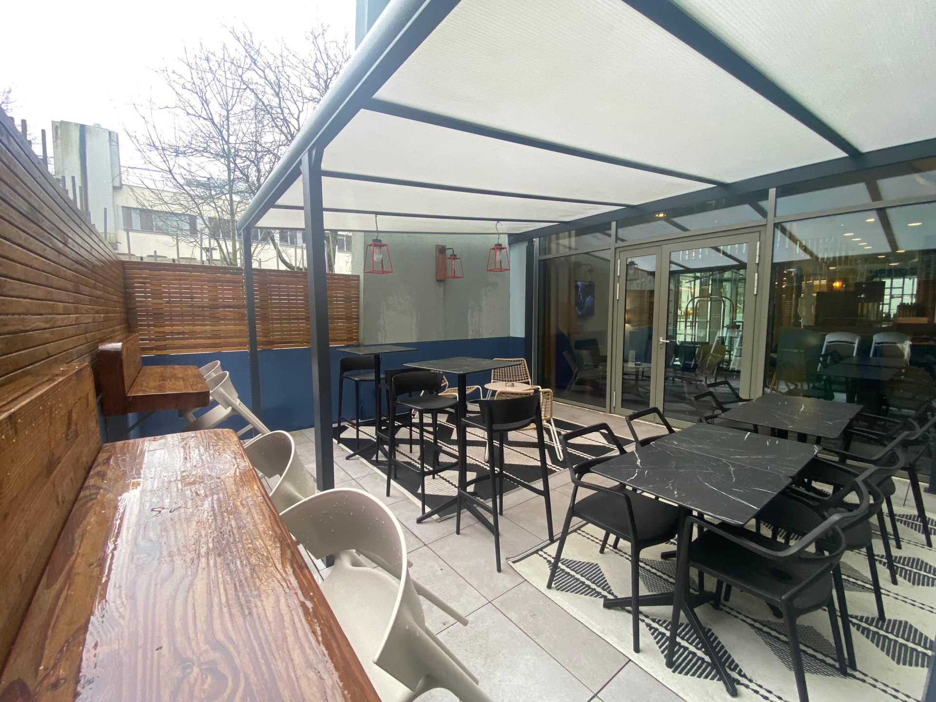 Nantes — Implantée sur l’île de Nantes, cette résidence propose une gamme d’hébergements meublés et équipés, ... — Miniature 6