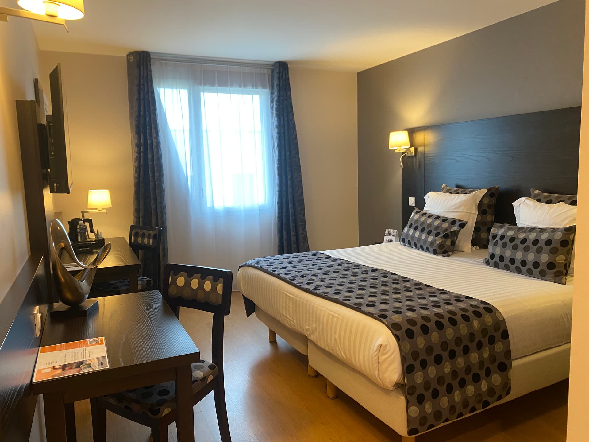 Nantes — Implantée sur l’île de Nantes, cette résidence propose une gamme d’hébergements meublés et équipés, ... — Miniature 7