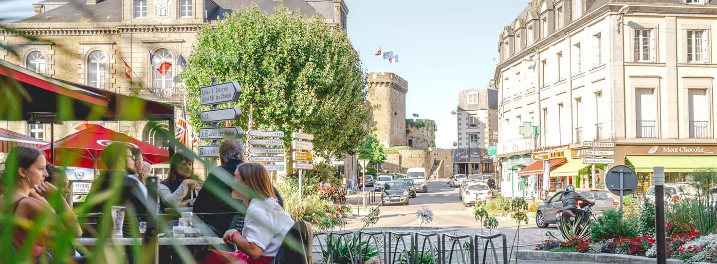 Avranches — À proximité immédiate du centre-ville d’Avranches, une nouvelle résidence intergénérationnelle s’imp... — Miniature 2