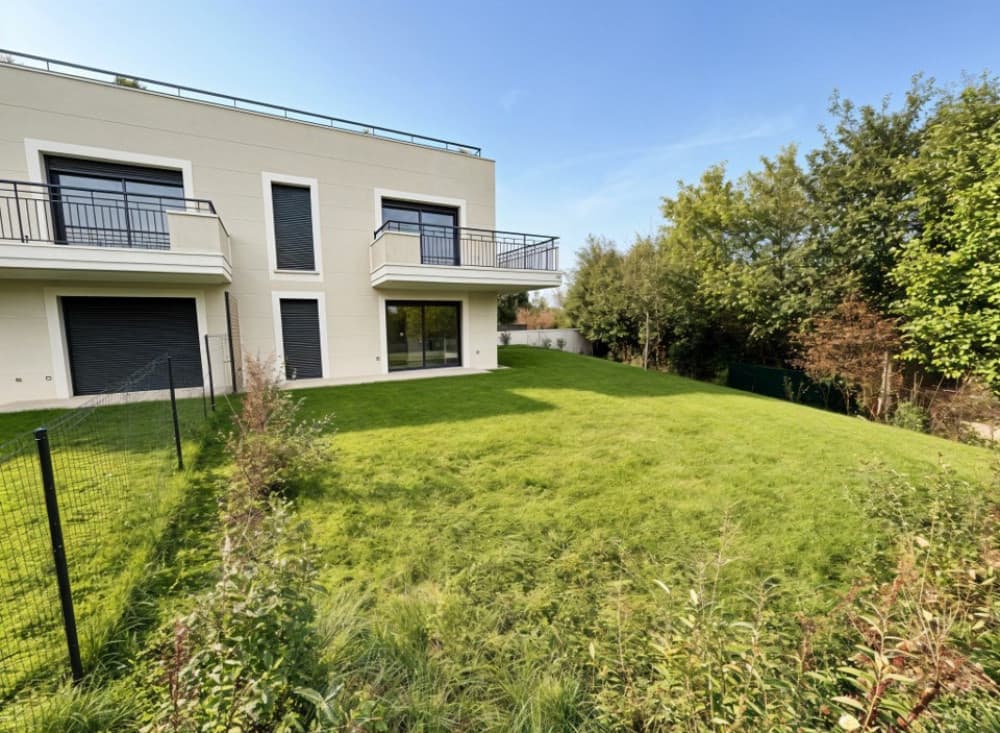 Orleans — Située au cœur du quartier recherché de Saint-Marc, à proximité immédiate des bords de Loire et du c... — Miniature 2