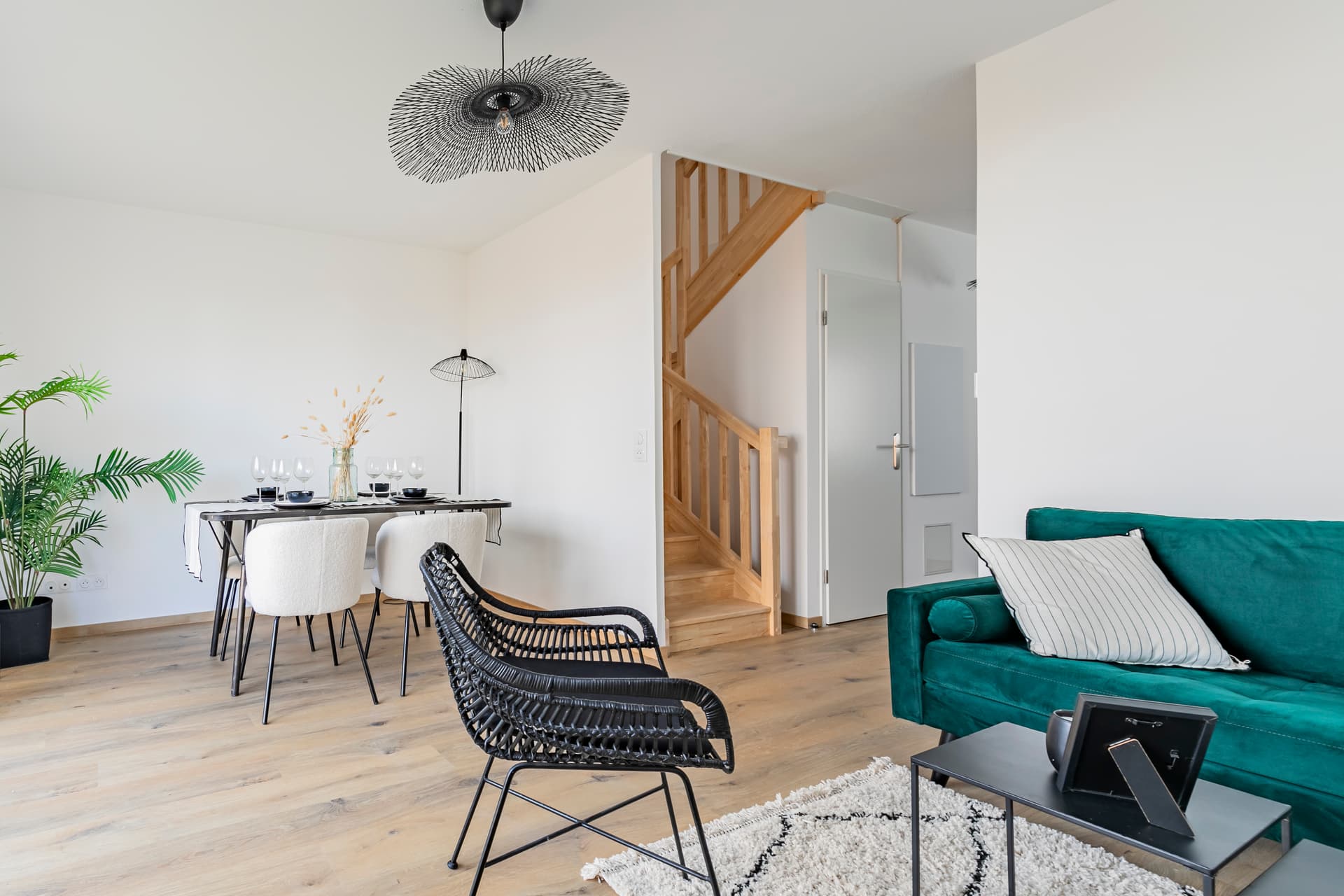 Mérignac — Située à Mérignac, au cœur d’un quartier résidentiel en plein renouvellement, cette résidence propos... — Miniature 9