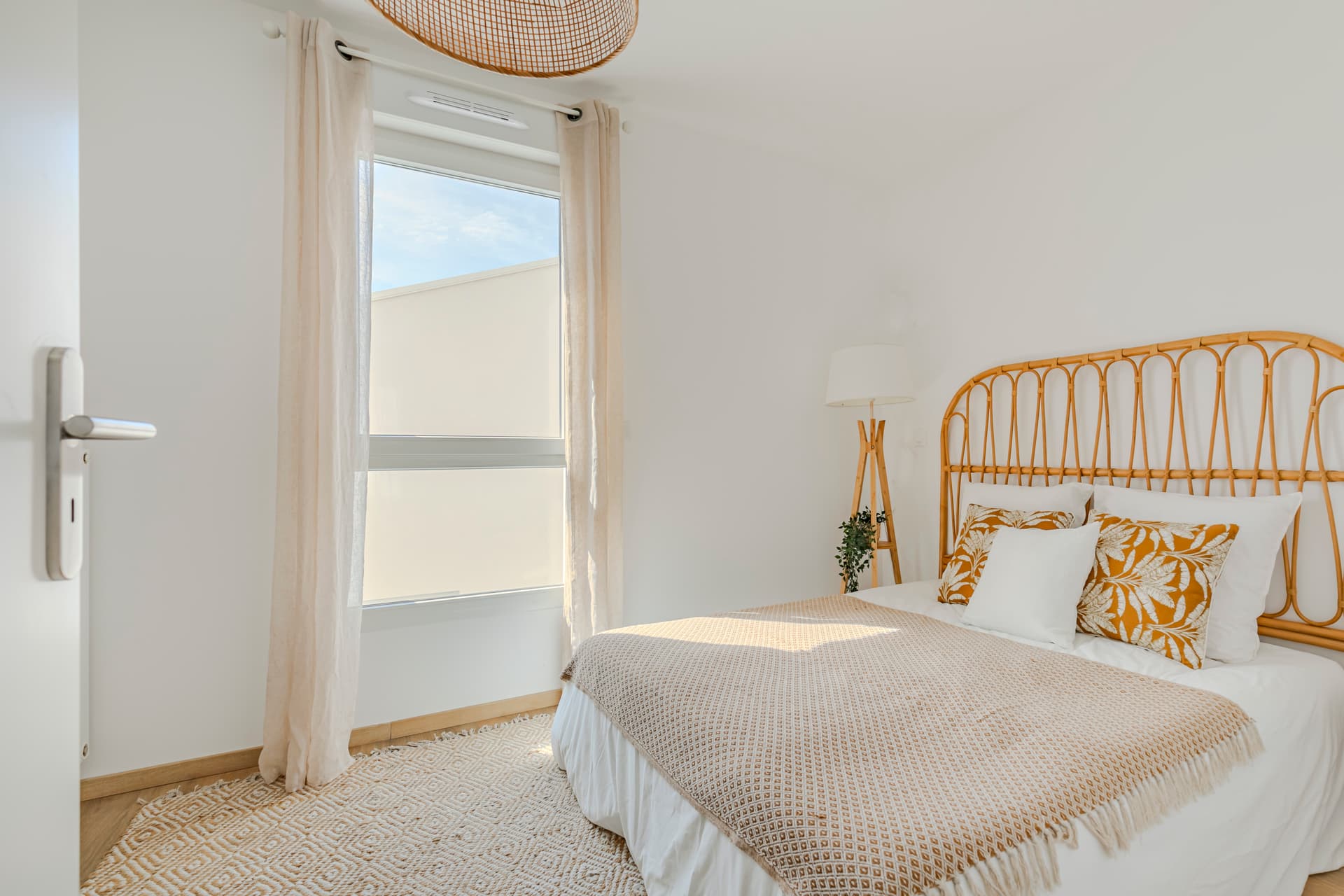 Mérignac — Située à Mérignac, au cœur d’un quartier résidentiel en plein renouvellement, cette résidence propos... — Miniature 10