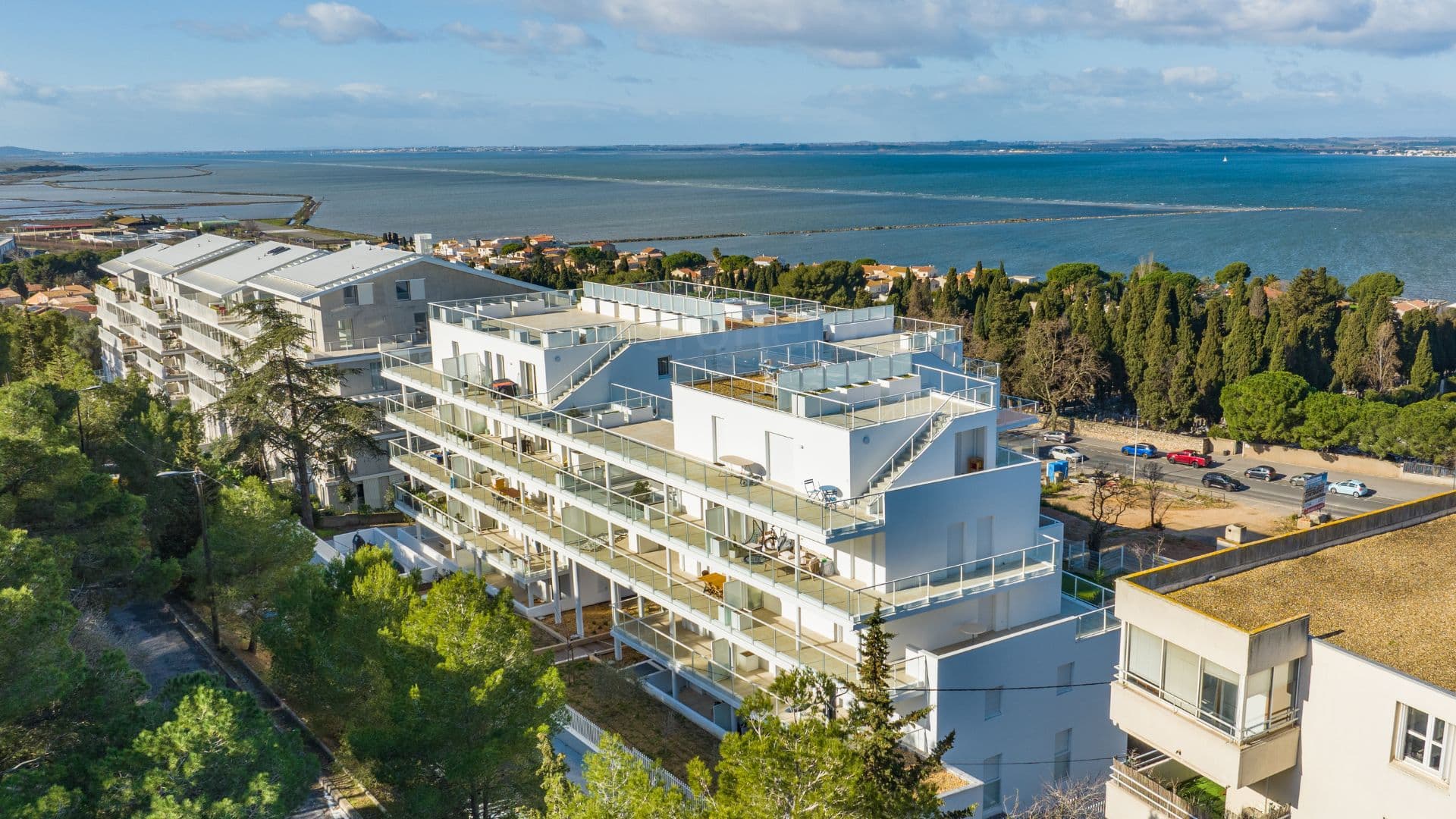 Sete — Située entre la mer Méditerranée et l’étang de Thau, Sète séduit par son ambiance authentique et son... — Miniature 2