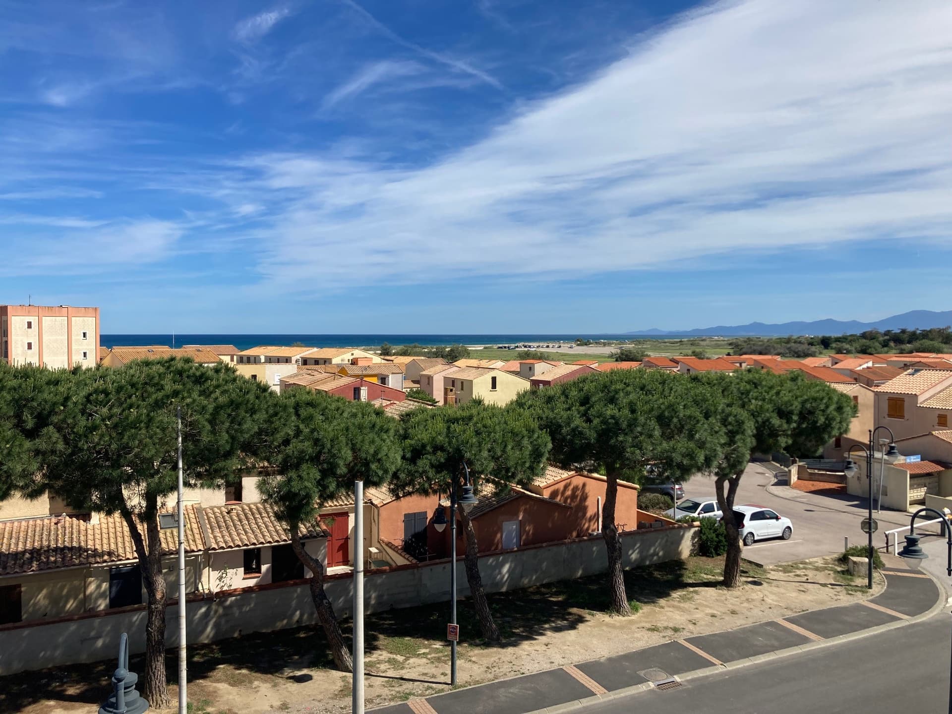 le Barcarès — Située à la pointe sud du Barcarès, cette résidence bénéficie d’un emplacement privilégié au cœur d’... — Miniature 5