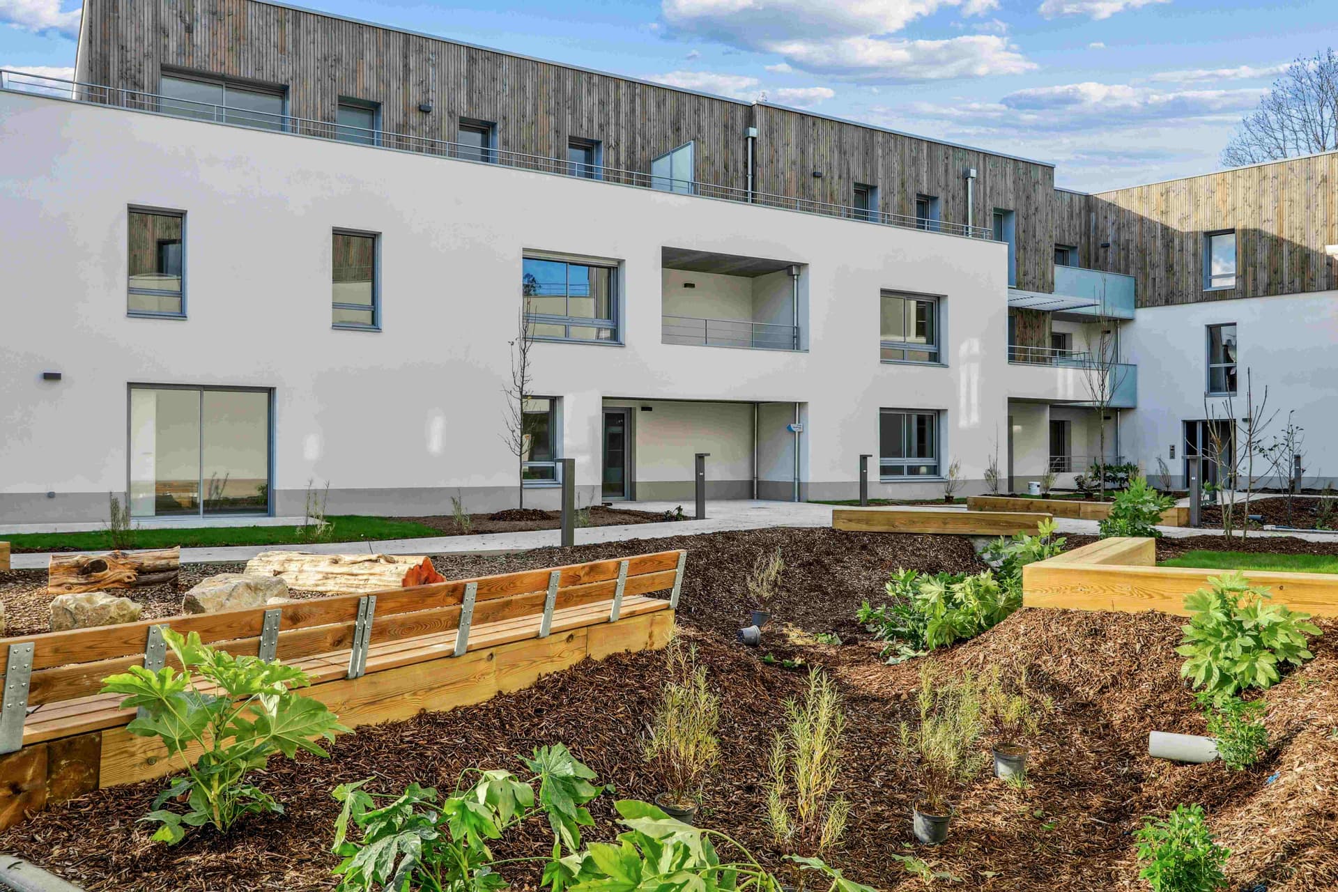 Nantes — Située dans un quartier recherché de Nantes, cette résidence à taille humaine comprend 22 appartemen... — Miniature 2