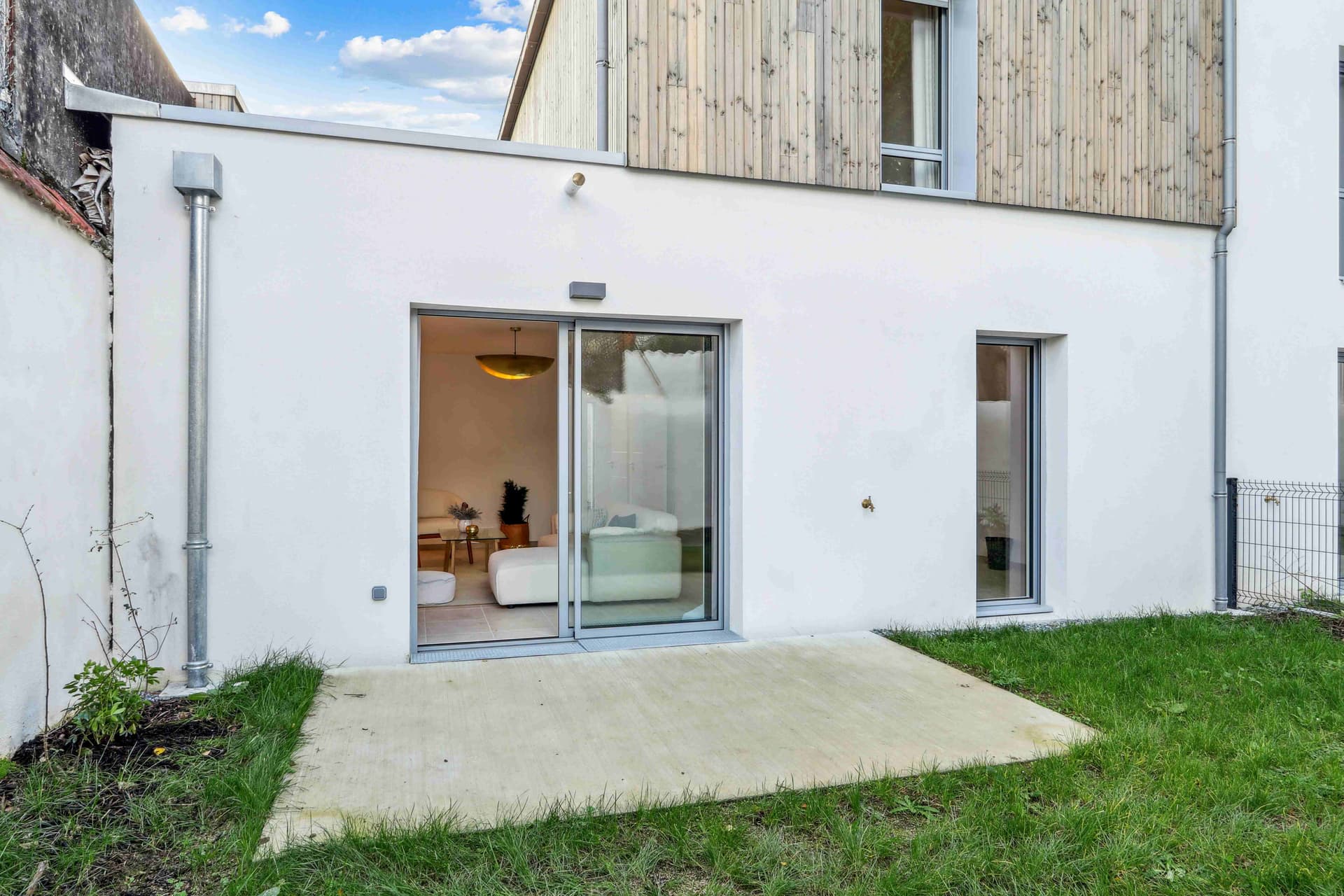 Nantes — Située dans un quartier recherché de Nantes, cette résidence à taille humaine comprend 22 appartemen... — Miniature 6