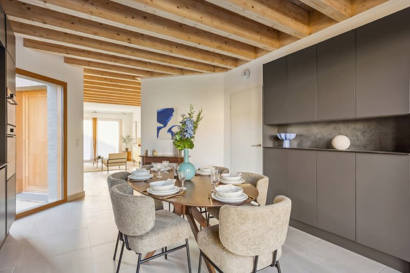 Versailles — Situé à Versailles, en bordure des jardins du Château, ce nouveau quartier prend vie sur l’ancienne ... — Miniature 2