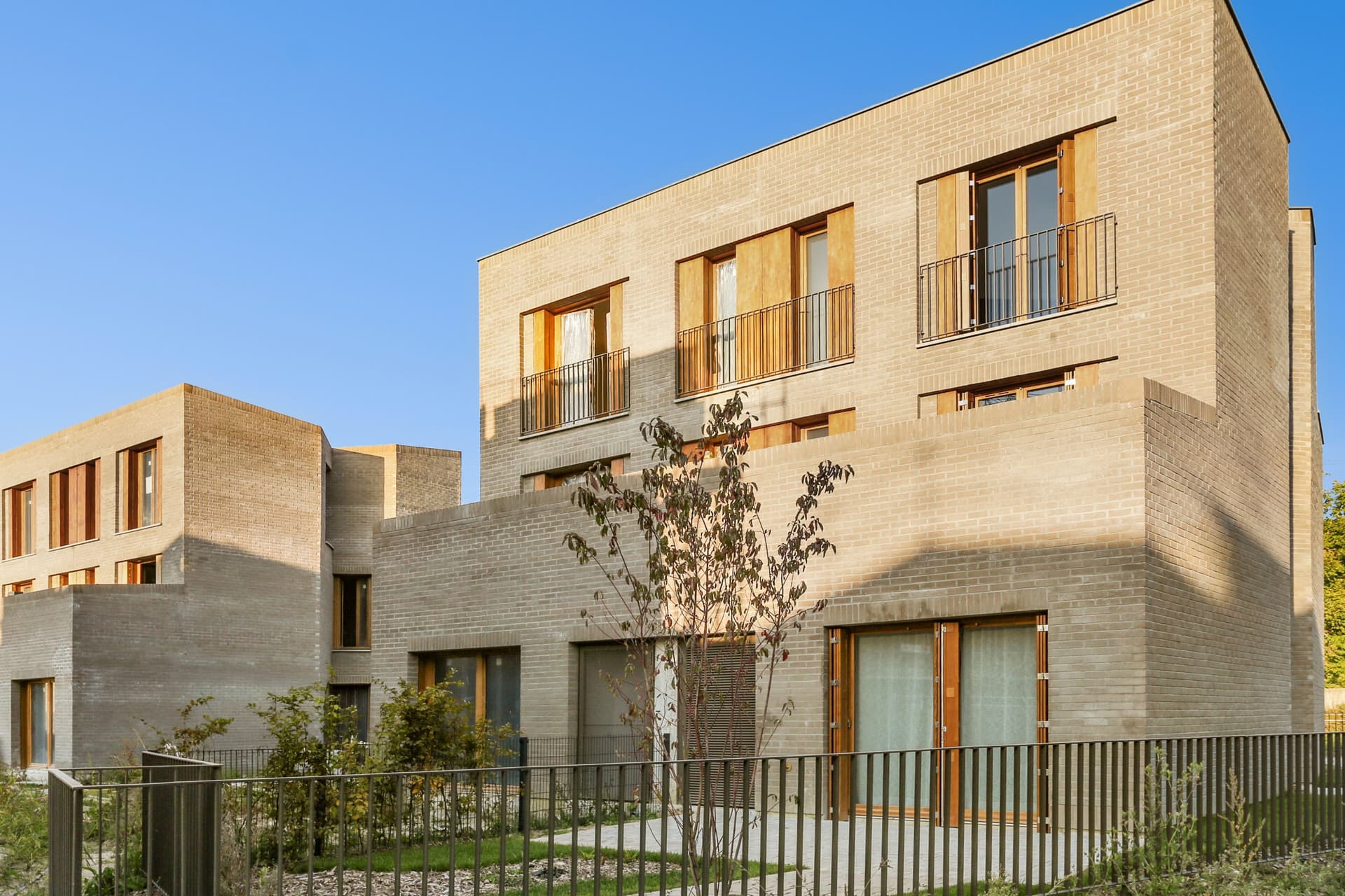 Versailles — Situé à Versailles, à proximité immédiate des jardins du Château, ce nouveau quartier prend place su... — Miniature 8