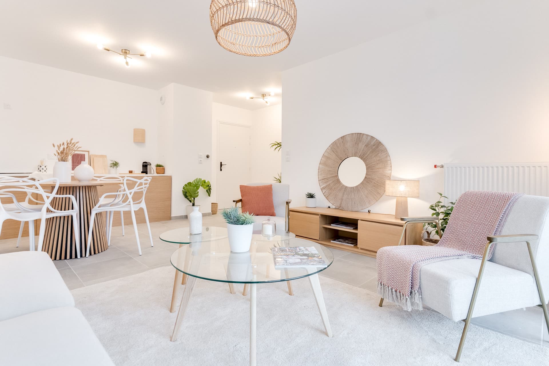 Châteaurenard — Située à Châteaurenard, au cœur des Bouches-du-Rhône, cette résidence s’intègre harmonieusement dans... — Miniature 10