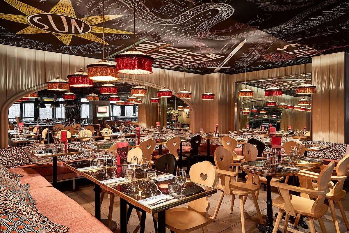 Paris — Située au cœur du 20e arrondissement de Paris, cette résidence propose des appartements rénovés, con... — Miniature 6