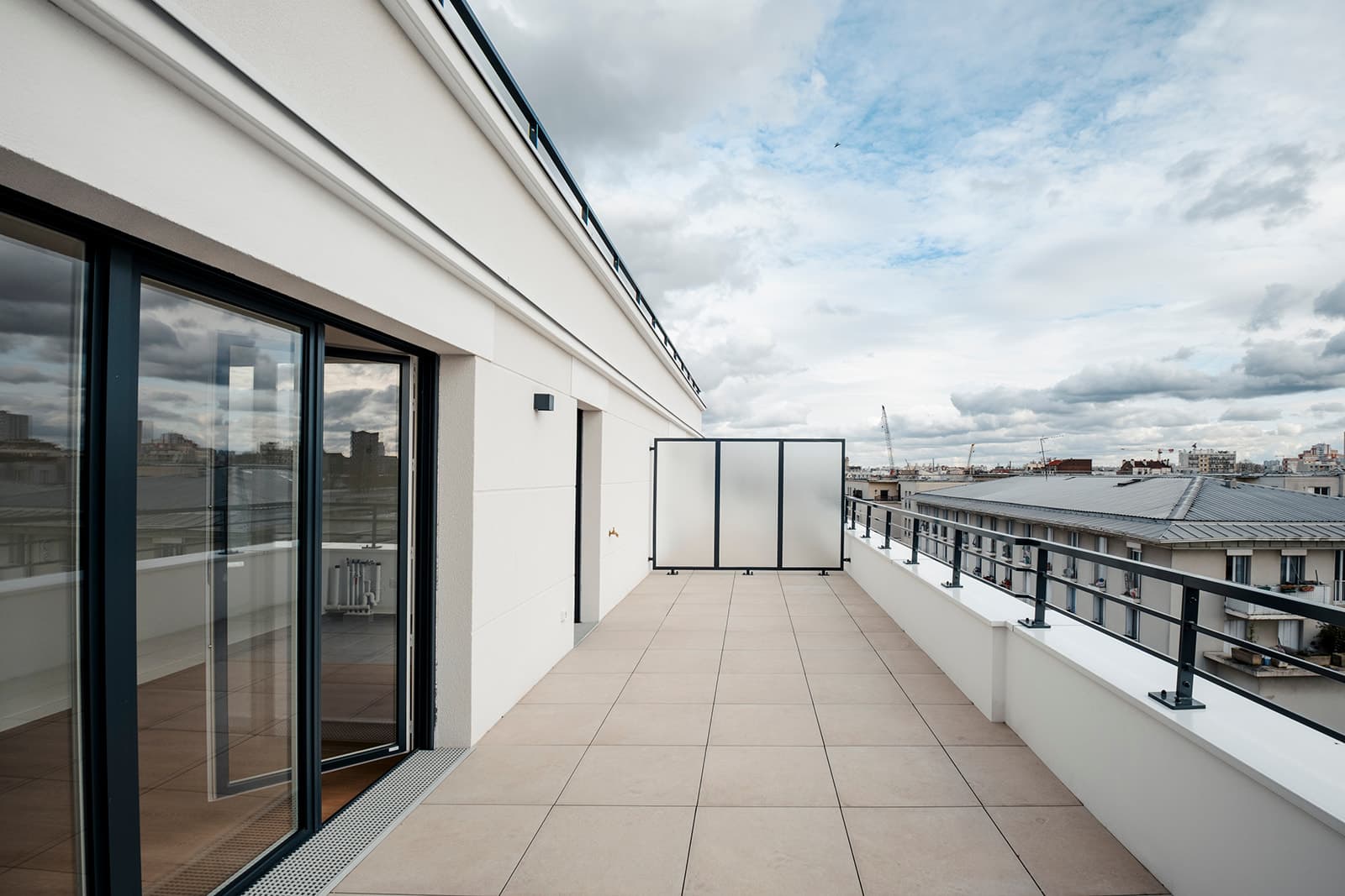 Aubervilliers — Située au cœur d’Aubervilliers, à proximité immédiate du Canal Saint-Denis, cette nouvelle résidence... — Miniature 3
