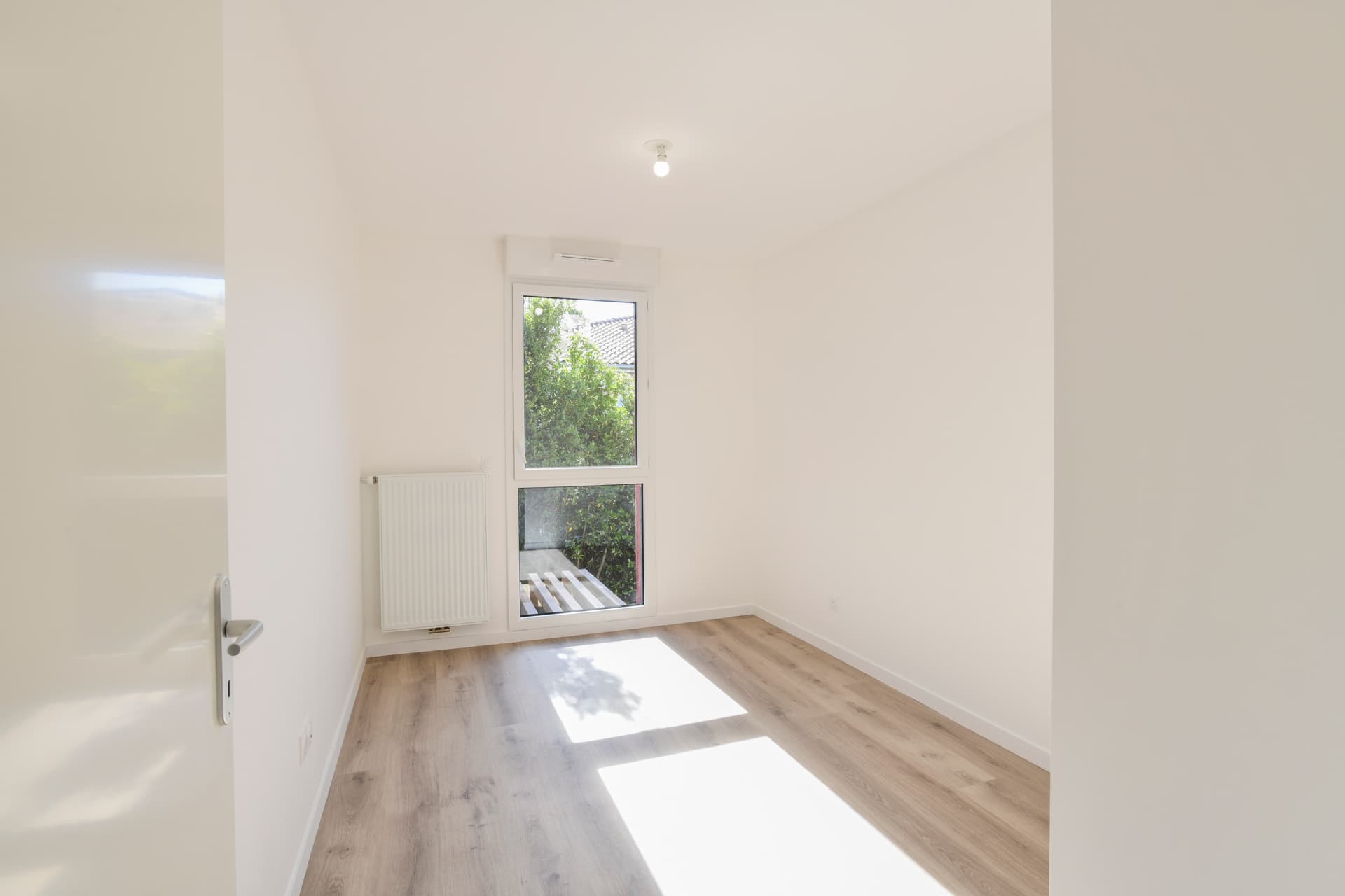 Mérignac — À proximité immédiate de Bordeaux, la commune de Mérignac séduit par son équilibre entre dynamisme u... — Miniature 3