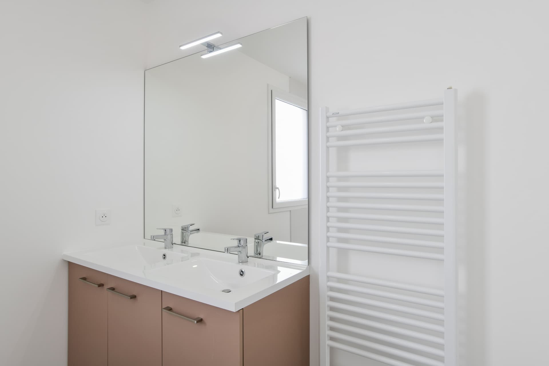 Mérignac — À proximité immédiate de Bordeaux, la commune de Mérignac séduit par son équilibre entre dynamisme u... — Miniature 4