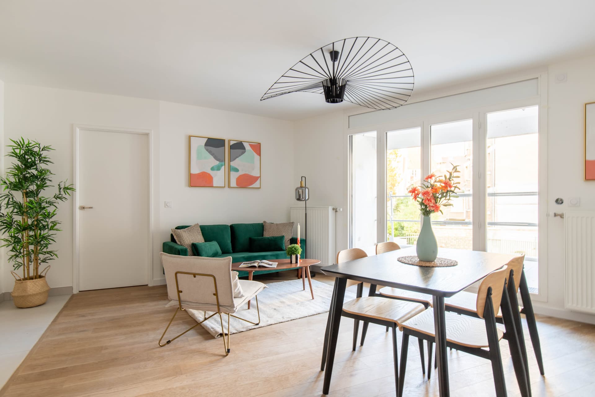 Saint-Germain-en-Laye — Située à Saint-Germain-en-Laye, cette nouvelle résidence s’intègre harmonieusement dans un quartier ... — Miniature 13