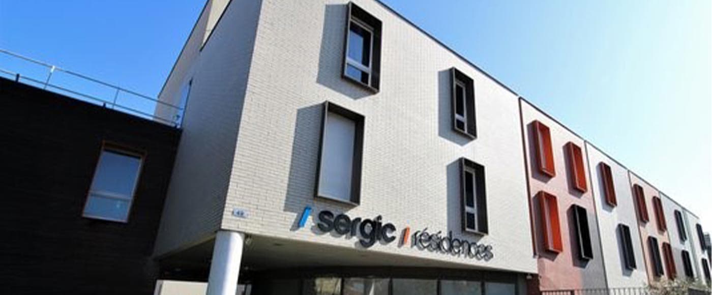 Villejuif — Située à Villejuif, cette résidence bénéficie d’un environnement dynamique, idéalement placé aux por... — Photo 1