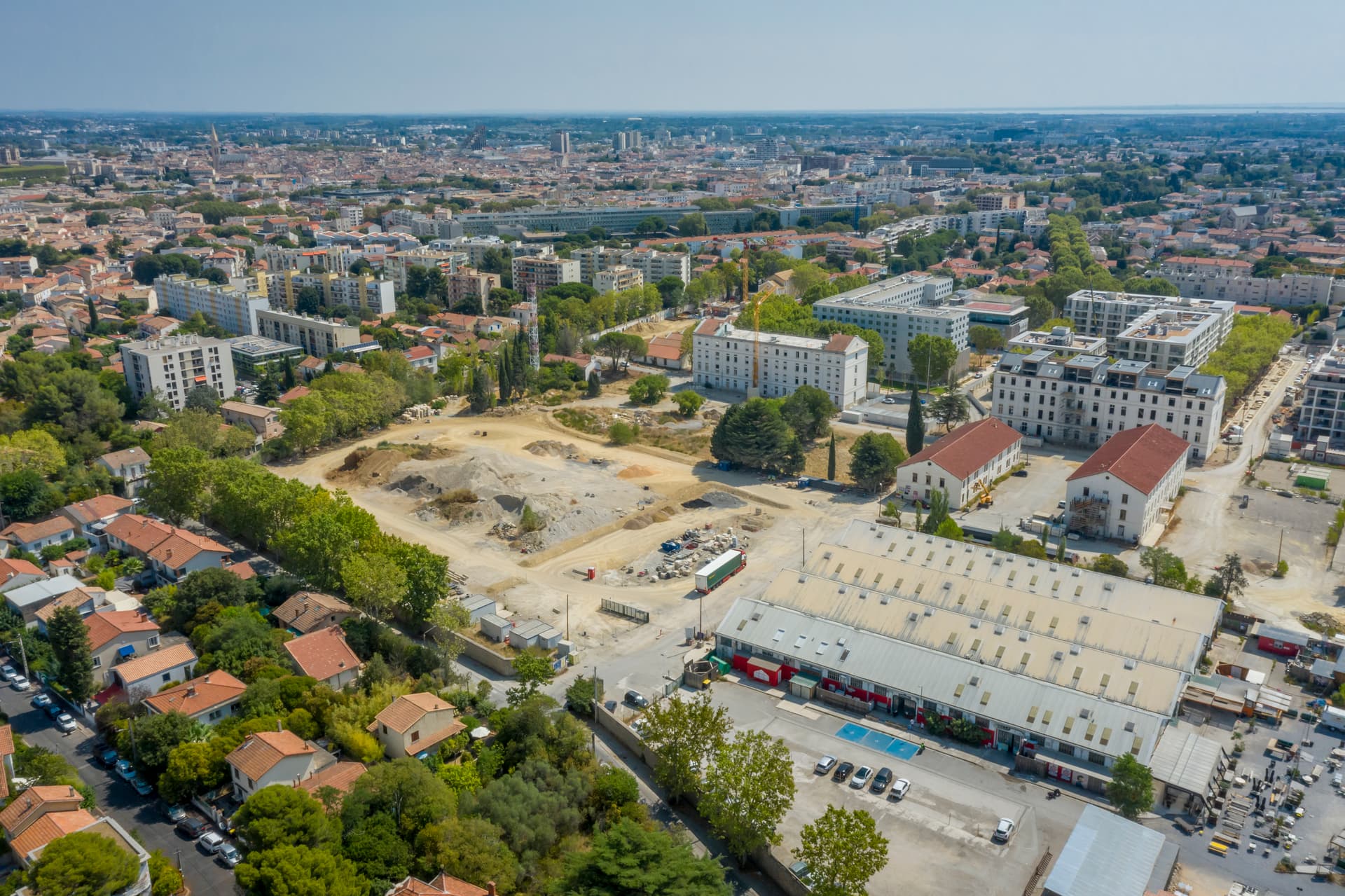 Montpellier — Située au sein d’un quartier dynamique, cette nouvelle résidence se distingue par son architecture c... — Miniature 10