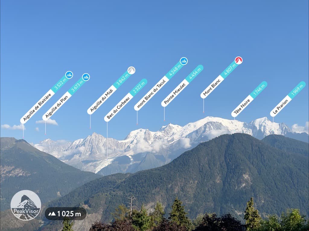 Passy — Située à Passy, cette nouvelle réalisation se distingue par l’harmonie entre un bâtiment contemporai... — Miniature 5