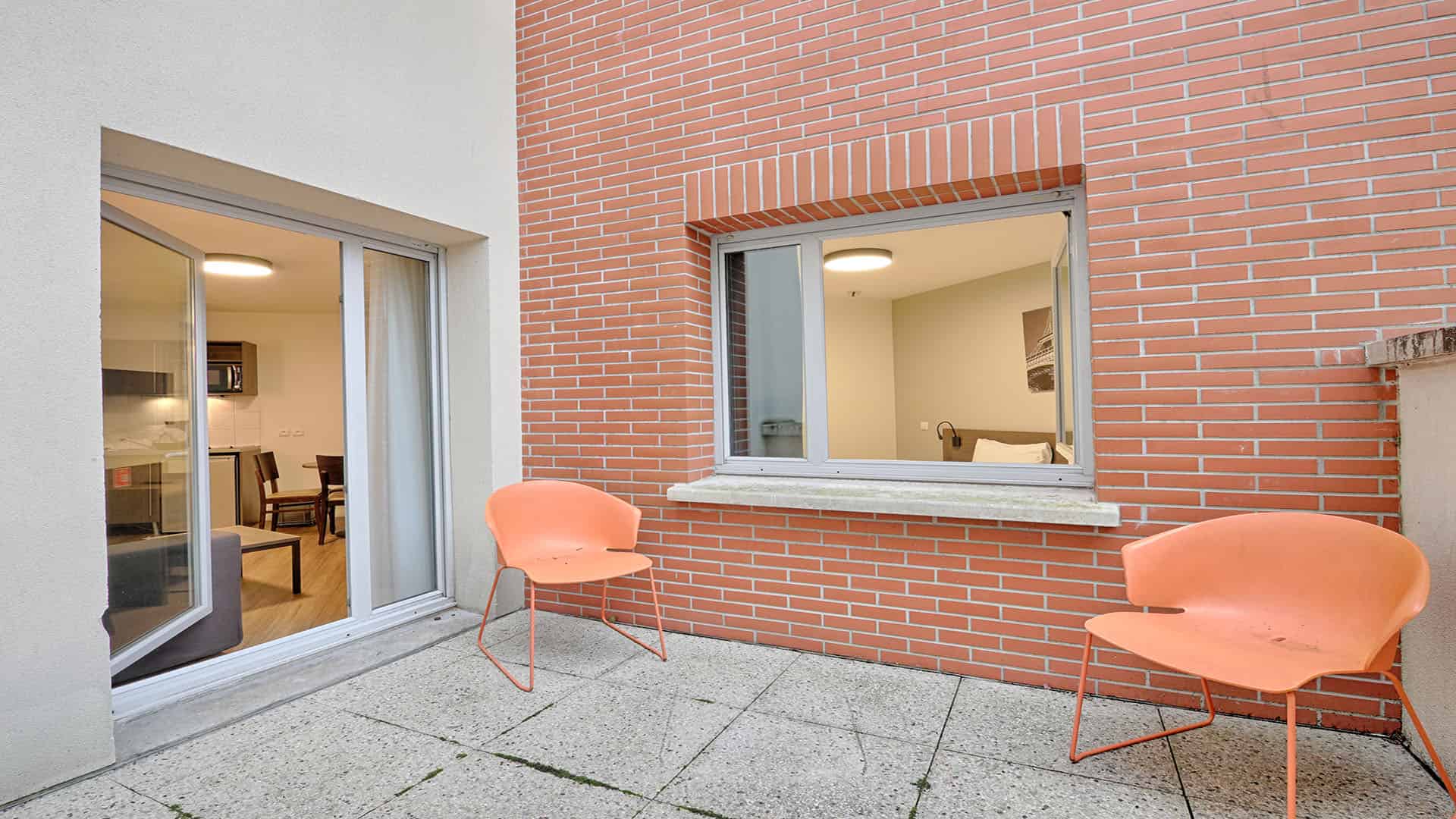 Nogent sur Marne — Située à Nogent-sur-Marne, aux abords immédiats de Paris, cette résidence propose des appartements c... — Miniature 6