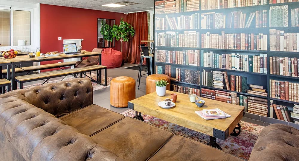 Cenon — Située dans une métropole reconnue pour son dynamisme universitaire, cette résidence étudiante s’int... — Miniature 6