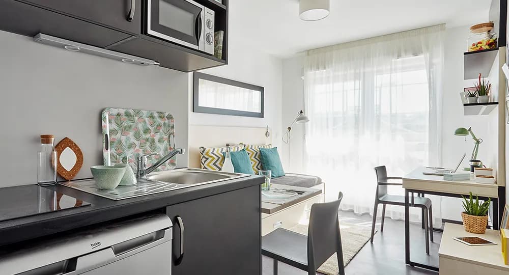 Cenon — Située dans une métropole reconnue pour son dynamisme universitaire, cette résidence étudiante s’int... — Miniature 7