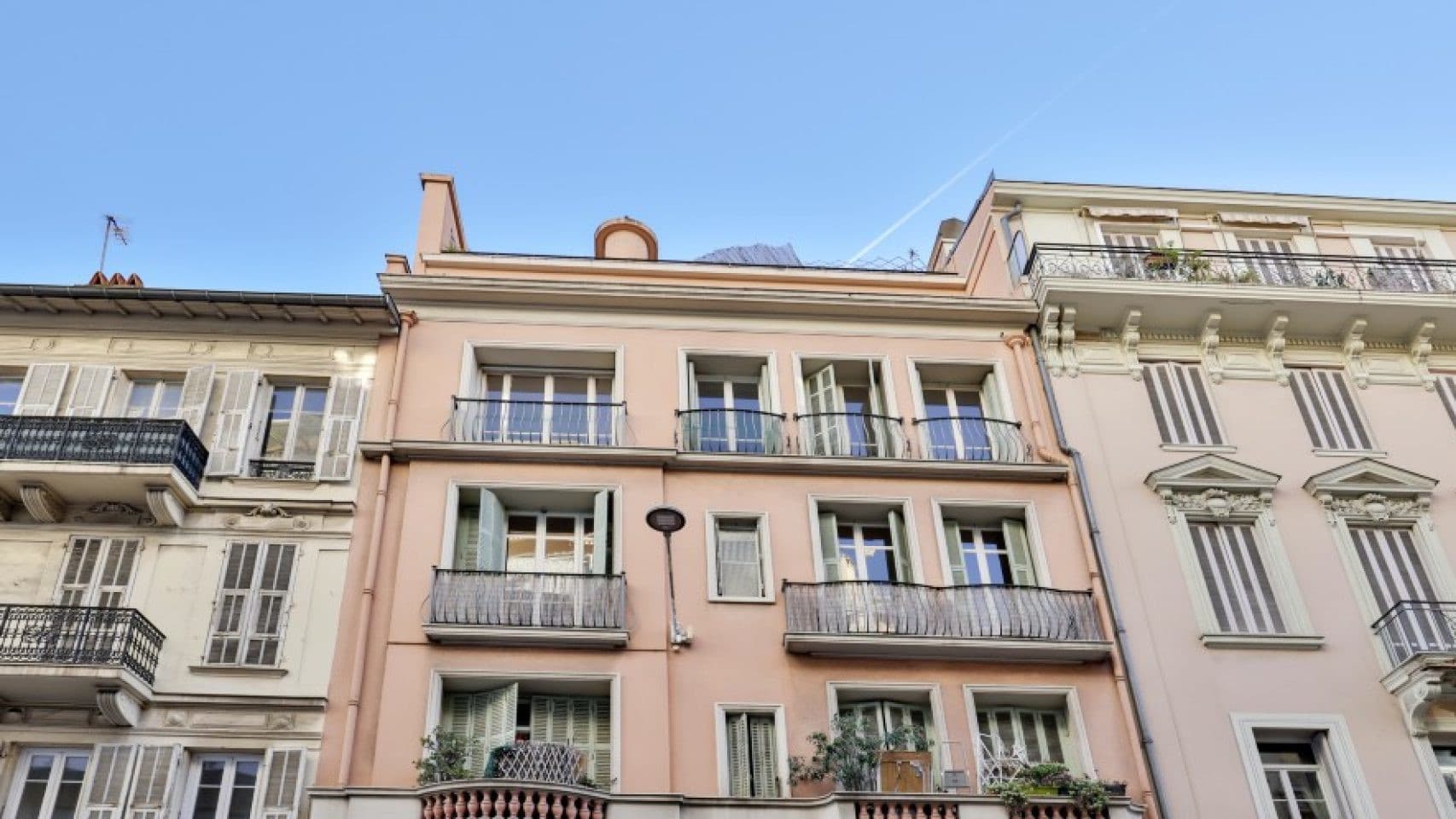 Nice — Ce programme immobilier neuf propose une sélection d'appartements du deux au quatre pièces, offrant ... — Miniature 2