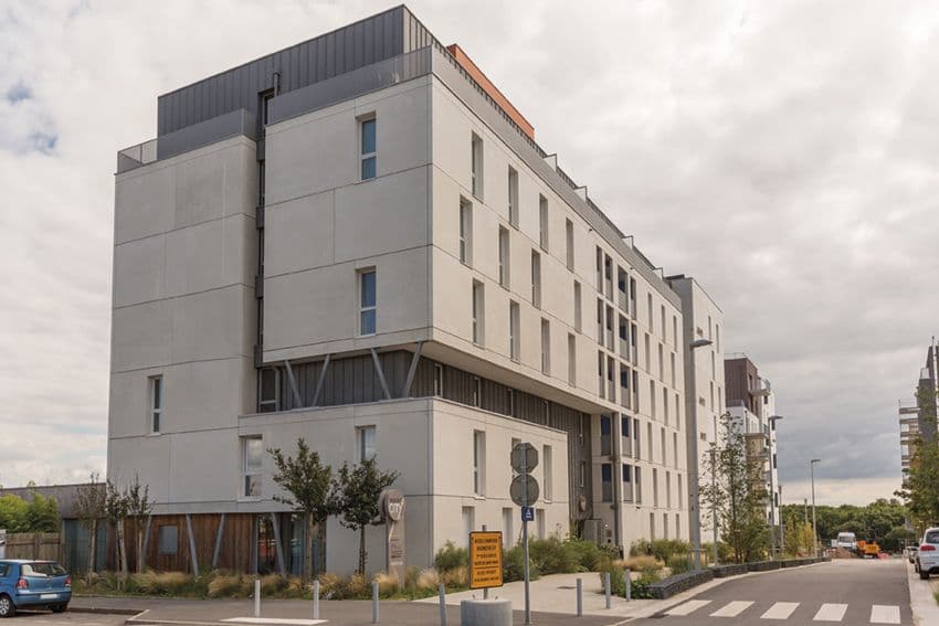 Saint Nazaire — À proximité immédiate du centre de Saint-Nazaire, cette résidence accueille ses résidents dans des a... — Miniature 3