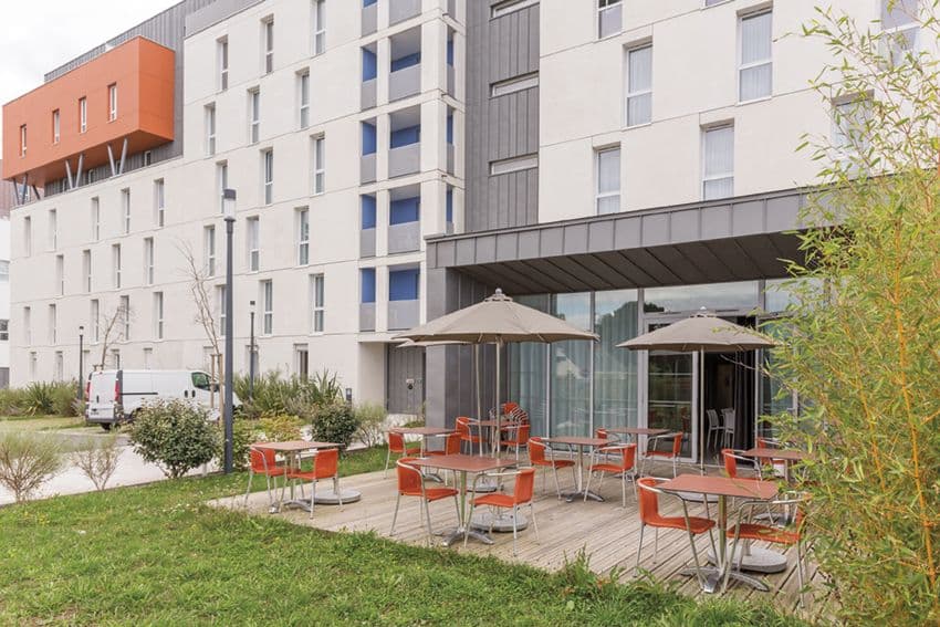 Saint Nazaire — À proximité immédiate du centre de Saint-Nazaire, cette résidence accueille ses résidents dans des a... — Miniature 4