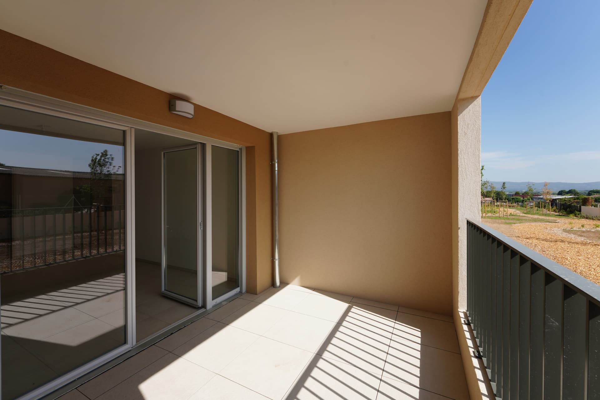 Trets — Face à la majestueuse Sainte-Victoire, un nouveau quartier à Trets propose un cadre de vie harmonieu... — Miniature 6