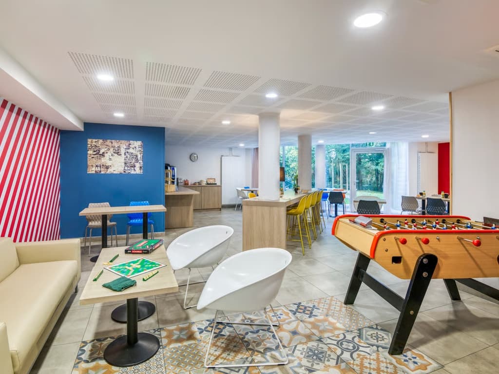 Saint Nazaire — Idéalement implantée à l’ouest de Saint-Nazaire, cette résidence bénéficie d’un emplacement privilég... — Miniature 3