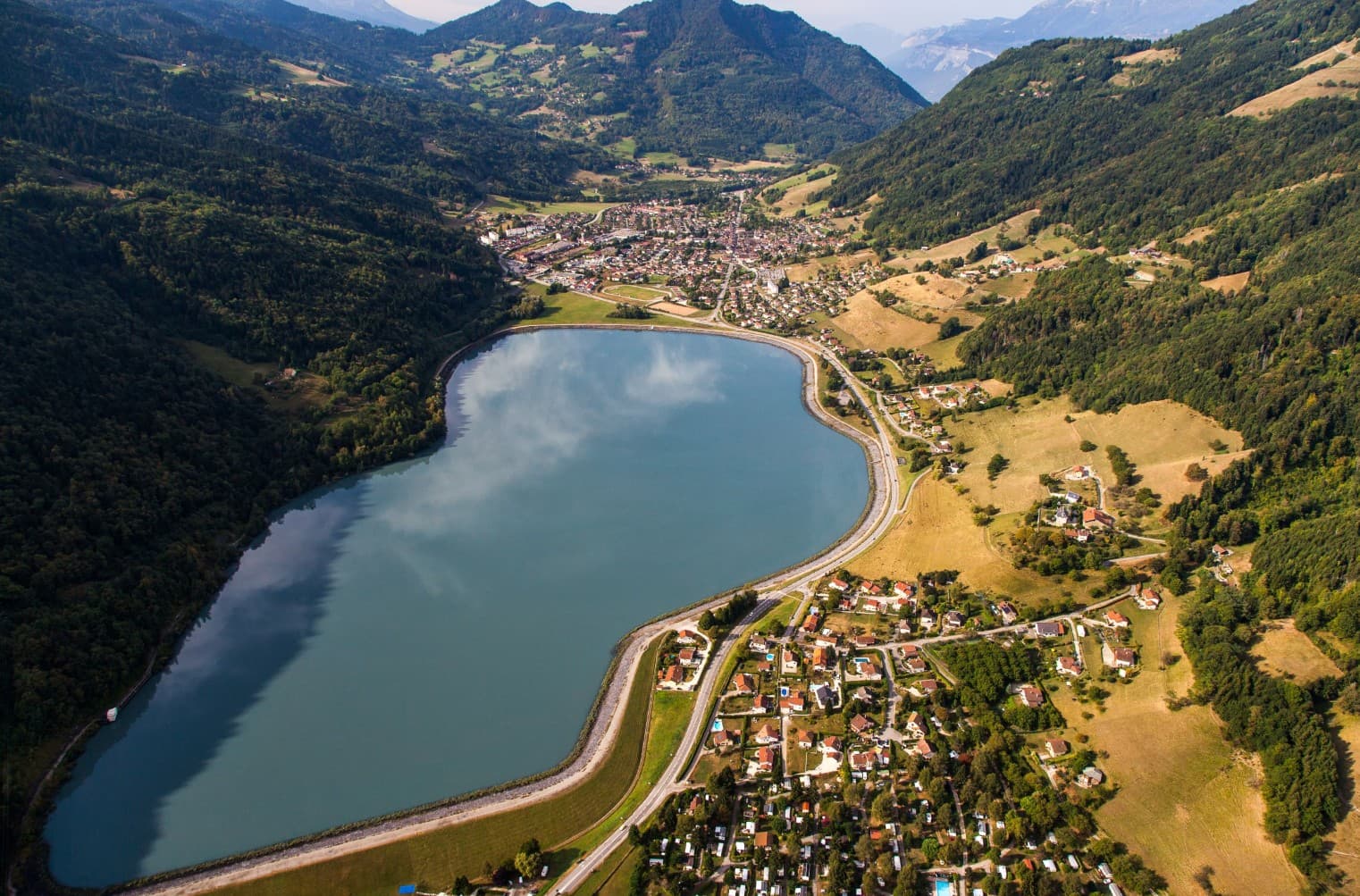 Ugine — Située au cœur de la Savoie, entre montagnes et nature préservée, la commune d’Ugine offre un cadre ... — Miniature 11