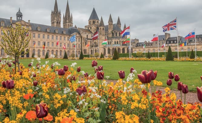 Caen — Situé dans un quartier vivant, à proximité immédiate des rives de l'Orne et de l'avenue du Six Juin,... — Miniature 2