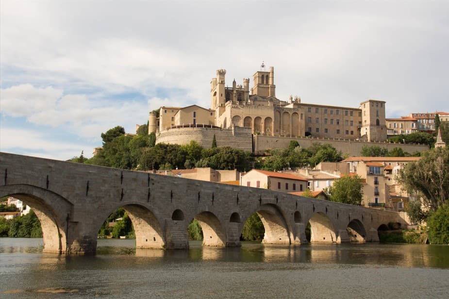 Beziers — Située à Béziers, cette nouvelle résidence propose un cadre de vie agréable au cœur d’une ville où p... — Miniature 6