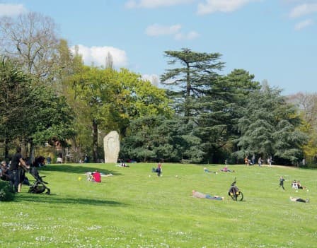 Nantes — Située dans un quartier recherché de Nantes, cette résidence propose des appartements spacieux, du d... — Miniature 6