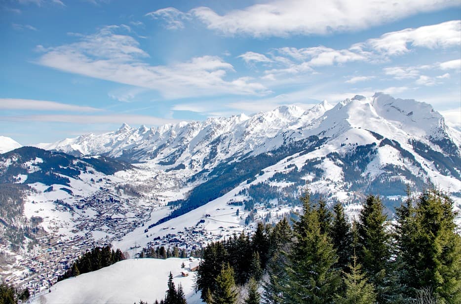 Annecy — Située à Annecy, cette nouvelle résidence propose des appartements spacieux de 4 ou 5 pièces, conçus... — Miniature 9