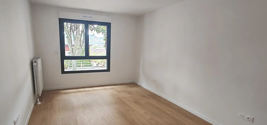 Sotteville-Lès-Rouen — Située au cœur d’un quartier paisible bénéficiant d’un environnement résidentiel, cette nouvelle réa... — Miniature 2