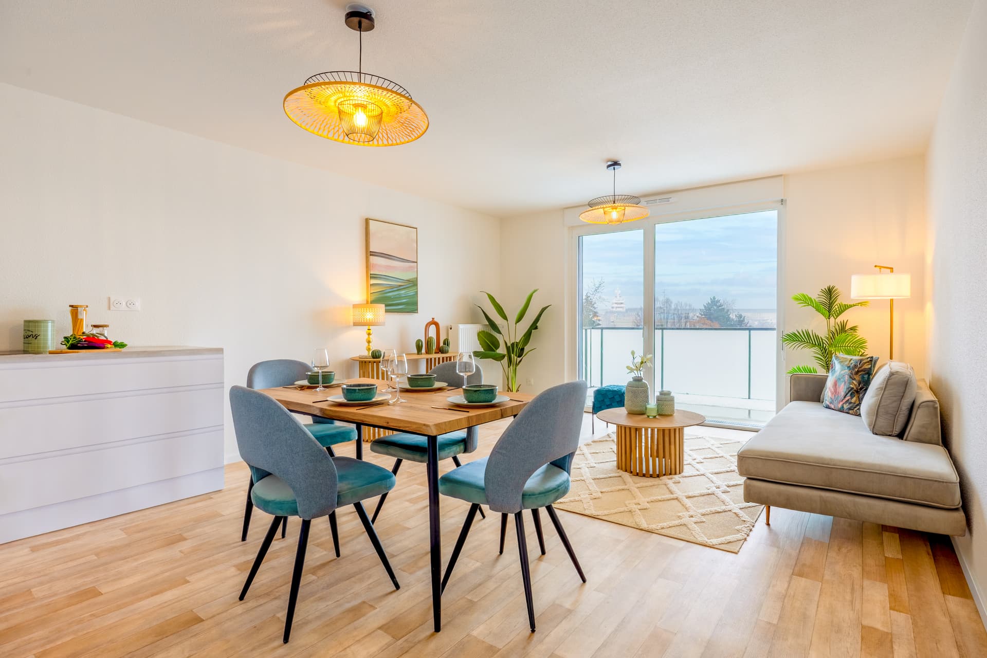 Mulhouse — Située à Mulhouse, au cœur de l’Alsace et à proximité des frontières suisse et allemande, cette rési... — Miniature 3