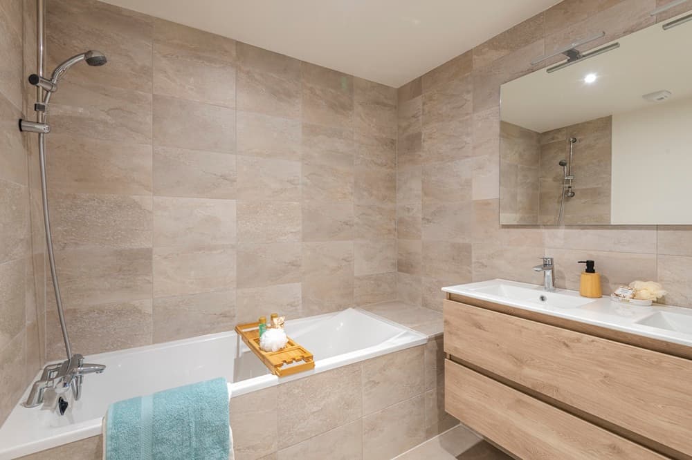 Strasbourg — Au cœur de Strasbourg, un nouveau quartier résidentiel se déploie dans un environnement paysager soi... — Miniature 7